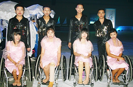 Wheelchair dancers from Pattaya entertain the crowds.